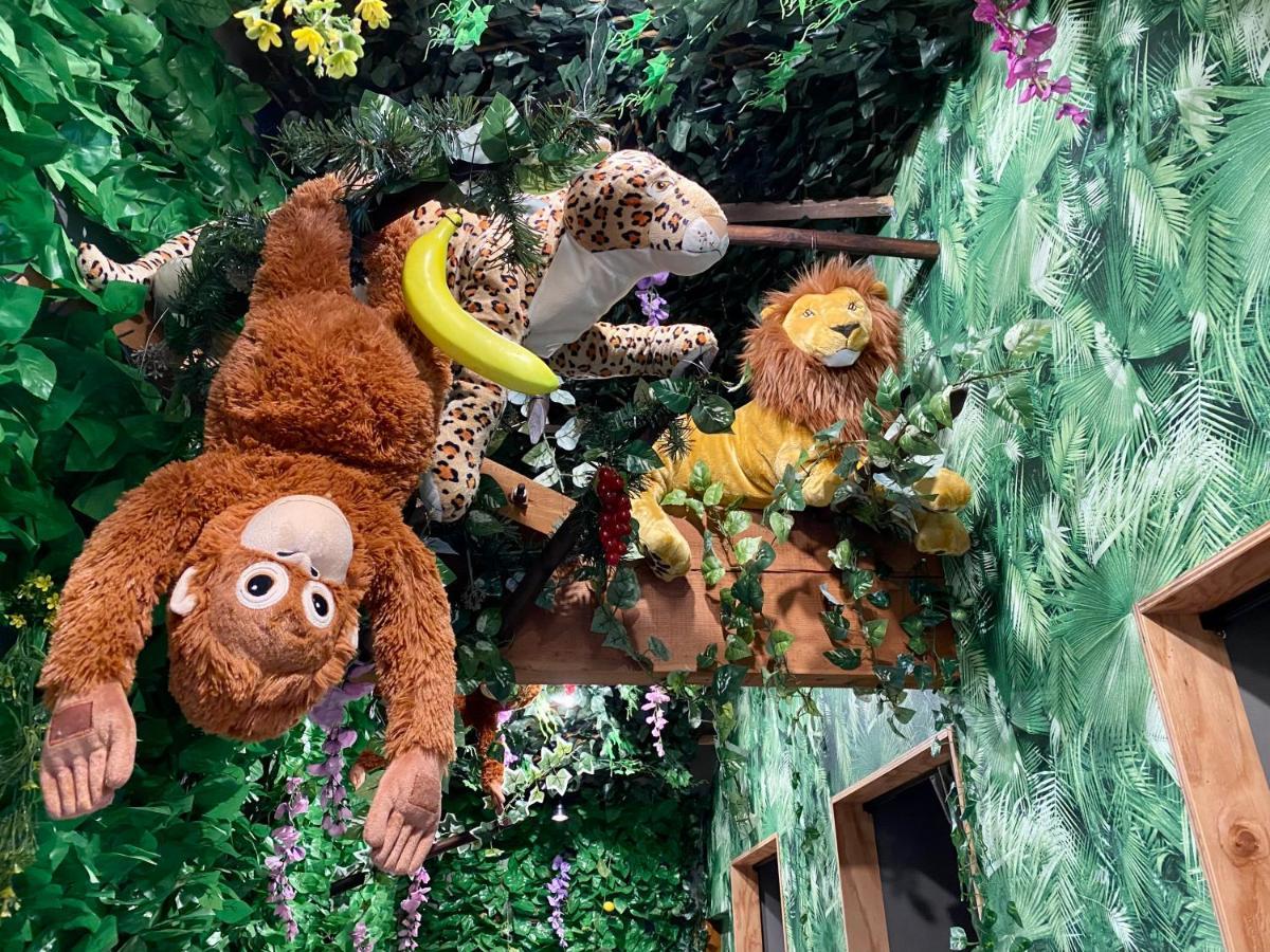 Hotel Jungle Fun Fun Osaka Exterior photo